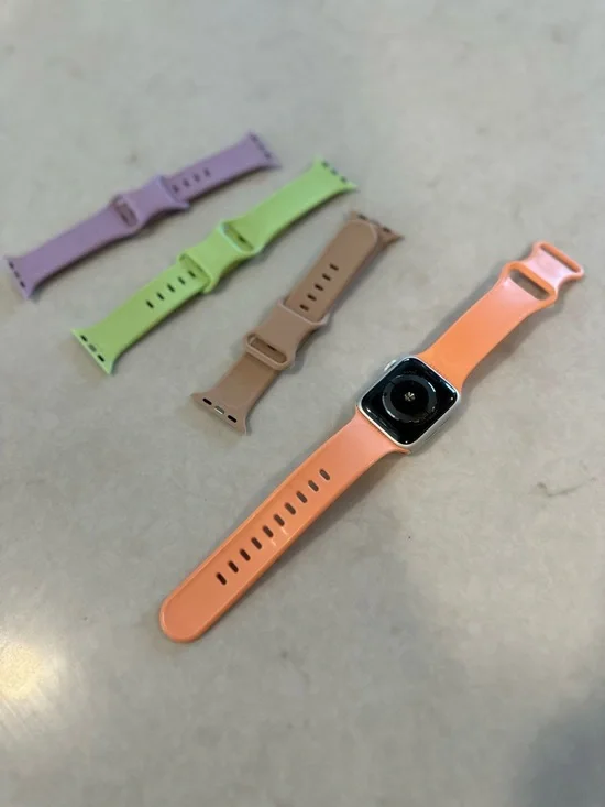 Apple Watch Series 4, 40mm, with Silicone Bands - Picture 3 of 4